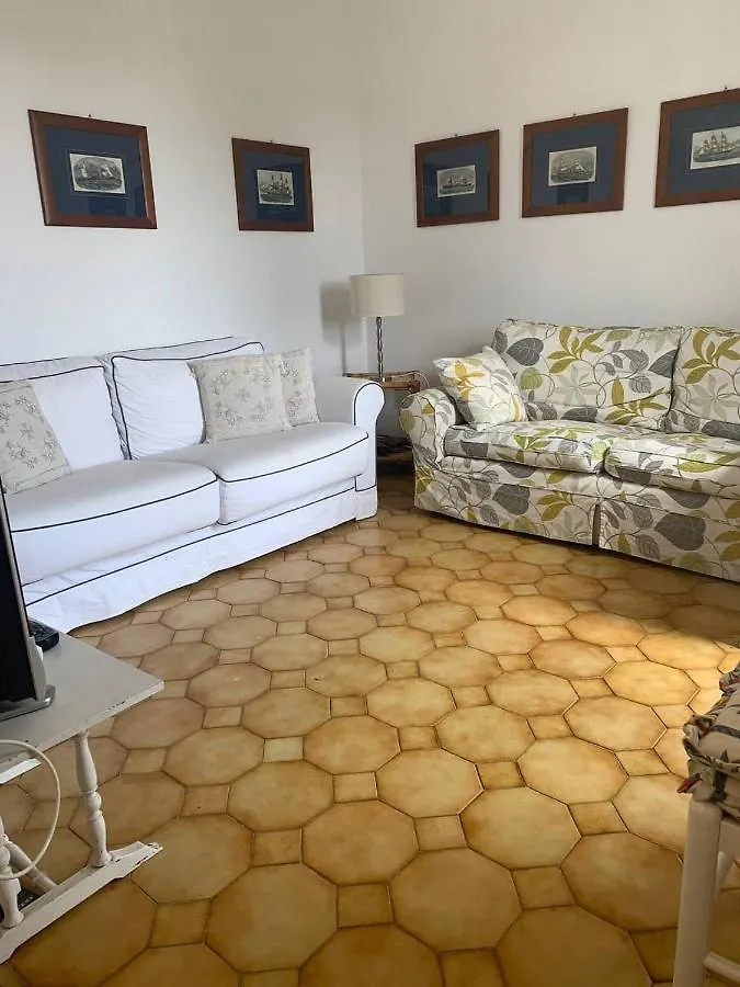 Villetta Ombretta Varazze 0*,